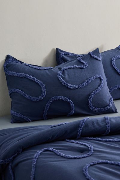 Quinn Wiggle Tufted Comforter