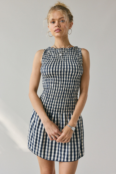 Daisy Street Gingham Seersucker Boatneck Smocked Mini Dress | Urban  Outfitters