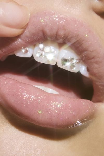 Never Have I Ever DIY Tooth Gem Kit Product Page