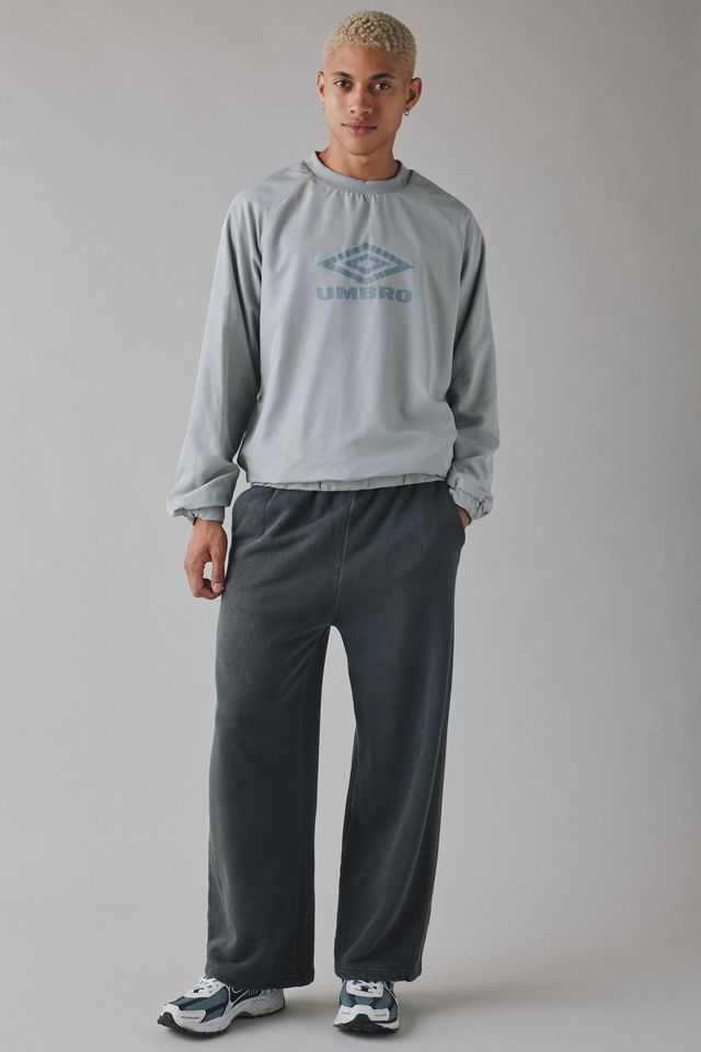 Umbro Reversible Crew Neck Sweatshirt | Urban Outfitters