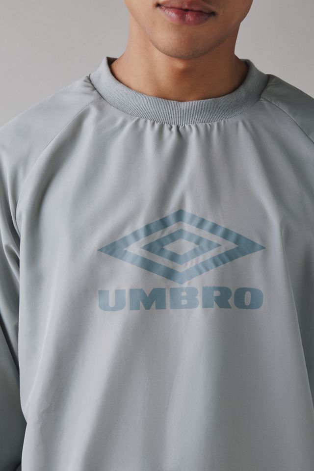 Umbro Reversible Crew Neck Sweatshirt | Urban Outfitters