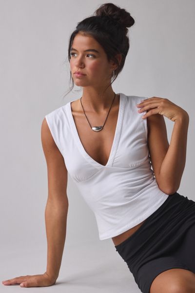 Motel Emberly Plunge Front Cropped Tank Top In White, Women's At Urban Outfitters In White