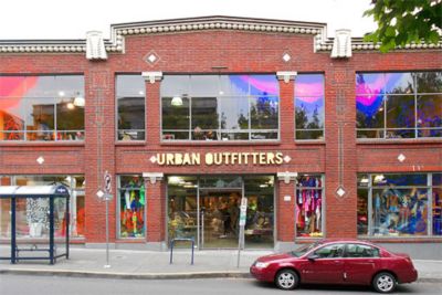 Urban Outfitters –